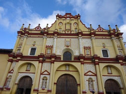 Cathedral in San Cristóbal de las Casas, Chiapas. Picture taken by the author in 2012.