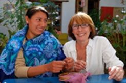 Students weaving and cooking “La Casa en el árbol” (n.d.) from http://www.lacasaenelarbol.org/