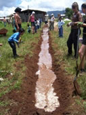 Students volunteering in indigenous communities. Pictures taken by Guillard in 2008.